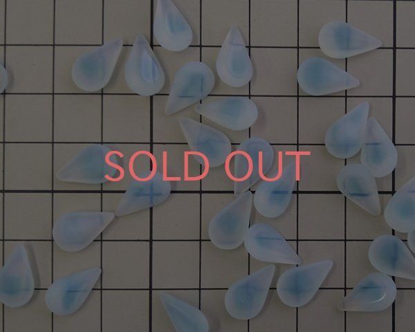 画像2: ヴィンテージ/ドイツ/ガラス/ドロップ/ホワイトオパール×アクア/13×8mm(1個) (2)