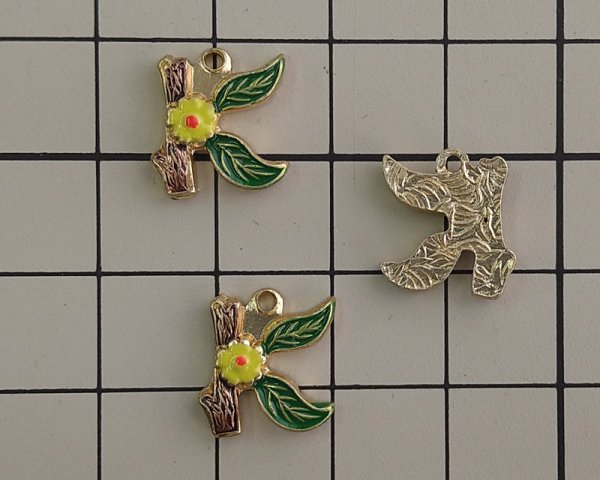 画像2: ヴィンテージ/USA/メタルチャーム/K(1個) (2)