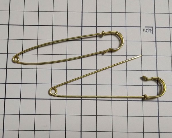 画像2: メッキなし真鍮/カブトピン/75mm(1個) (2)