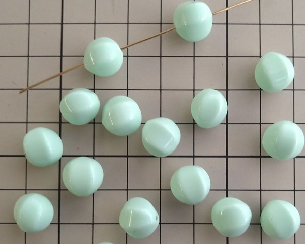 画像3: ヴィンテージ/ドイツ/ルーサイト/バルーン/ライトグリーン/約11mm(1個) (3)