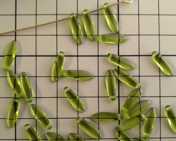 画像2: チェコガラスビーズ/ダガー/オリバイン/約16×5mm(10個) (2)