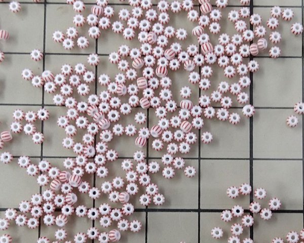 画像2: チェコガラスビーズ/ロカイル/10/0/レッドストライプ(約5g) (2)