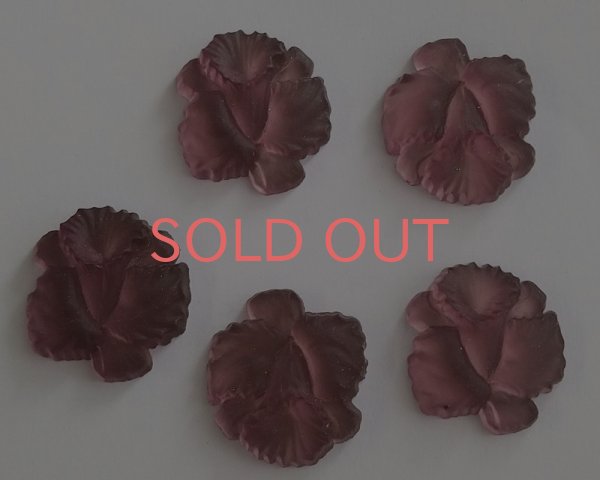 画像2: ns208/ヴィンテージ/ドイツ/ガラスカボション/カトレア/フロストアメシスト（1個） (2)