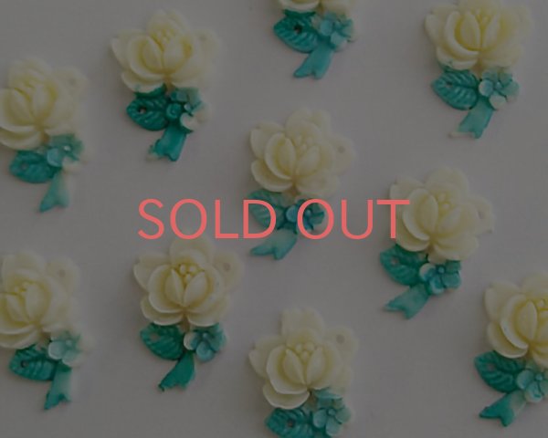 画像2: ヴィンテージ/日本/セルロイド/クリームローズ2ホール（1個） (2)