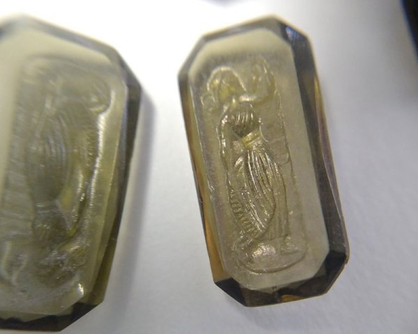 画像3: ns219/ヴィンテージ/ドイツ/ガラスストーンレリーフ/オクタゴン/グレイ/約16×8mm(1個) (3)