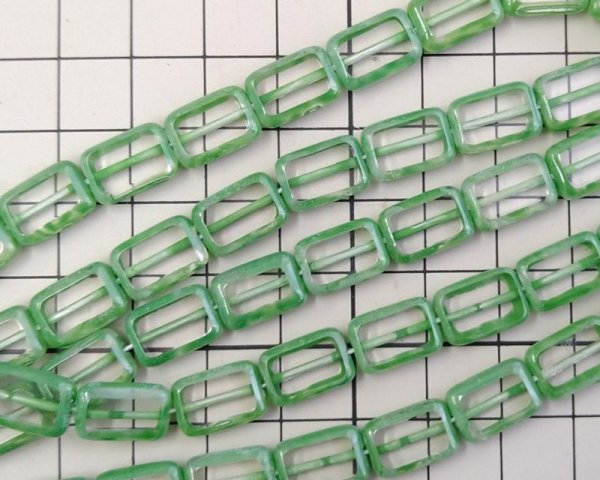 画像2: チェコガラスビーズ/レクタングル/クリアグリーンピカソ(4個) (2)