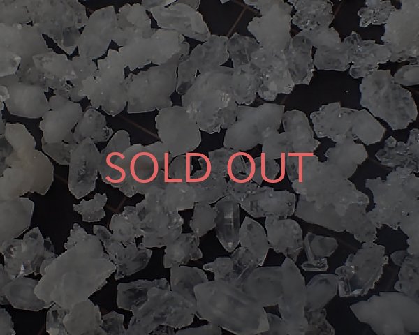 画像1: モロッコ産/ミニ水晶・カルサイトミックス(約10g) (1)