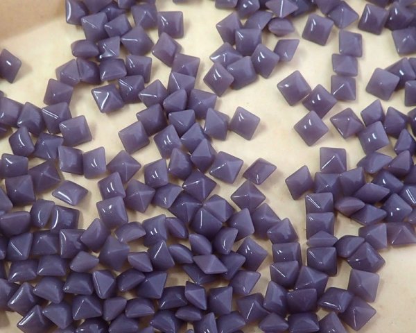 画像1: ヴィンテージ/日本/ガラス/ライトアメシスト/6mmスクエア(1個) (1)