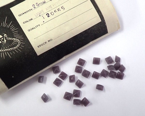 画像2: ヴィンテージ/日本/ガラス/ライトアメシスト/6mmスクエア(1個) (2)