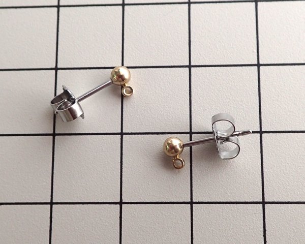 画像2: メッキなし真鍮/ステンレスポストピアス/縦カン(1ペア) (2)