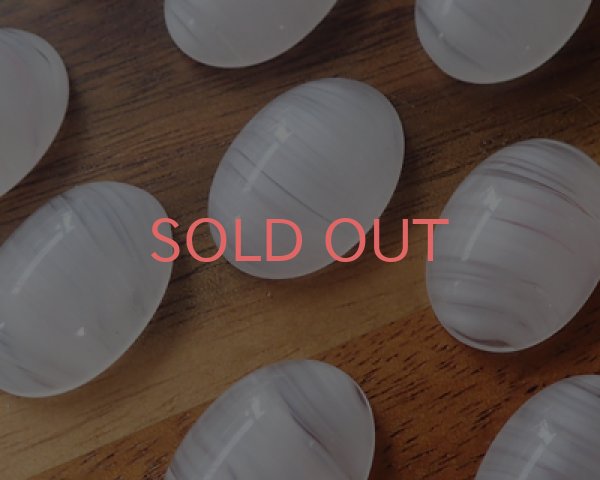 画像1: ヴィンテージ/ドイツ/ガラス/ライトピンクストライプ/18×13mm(1個) (1)