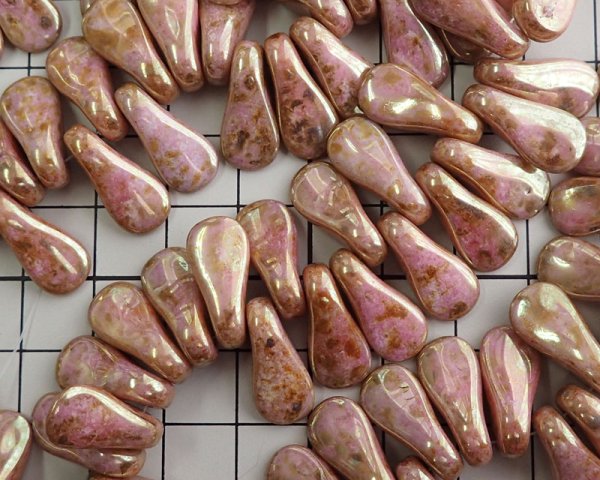 画像2: チェコガラスビーズ/ダックビル/オペークローズ×ゴールドトパーズ(2個) (2)