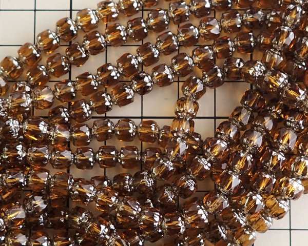 画像2: チェコガラスビーズ/アンティークスタイルオクタゴナル/ダブルフェイス/ミディアムトパーズ×シルバー/6mm(10個) (2)