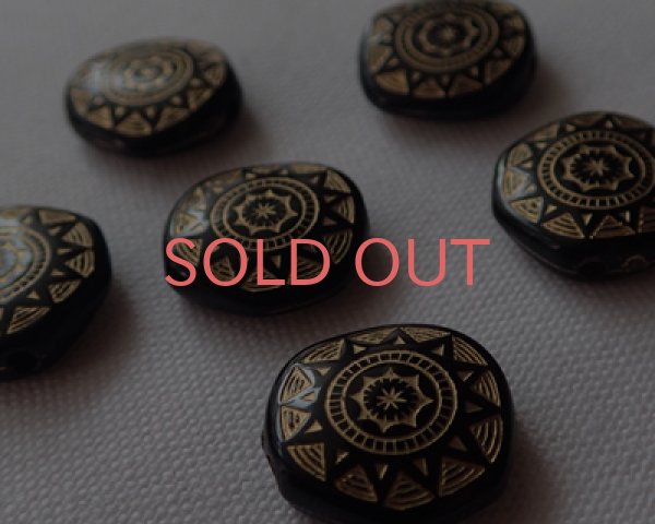 画像2: アクリルビーズ/ブラックゴールドスター(6個) (2)