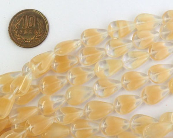 画像2: チェコガラスビーズ/フラットドロップ/クリア×ミルクティ(6個) (2)