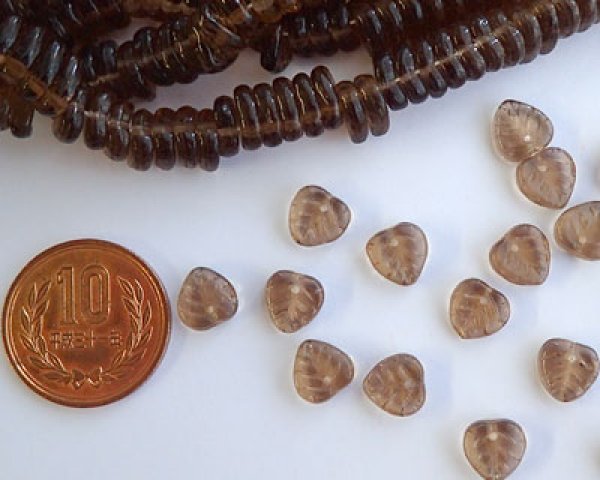 画像2: チェコガラスビーズ/ハートリーフ/スモーキートパーズ(10個) (2)