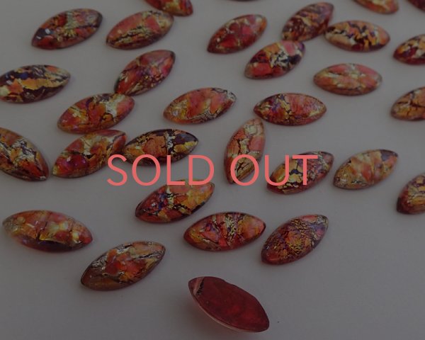 画像2: ヴィンテージ/チェコ/ガラス/レッドファイアオパール/約15×7mm(1個） (2)