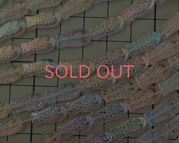 画像2: チェコガラスビーズ/さかな/ロザリンオーロラ(10個) (2)