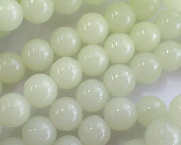 画像3: 中国/蓄光ガラスビーズ/グリーン発光(4個)売り切りSALE 50%OFF (3)