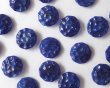 画像1: プラスチックビーズ/バンピーコイン/ブルー/約23mm(2個) (1)