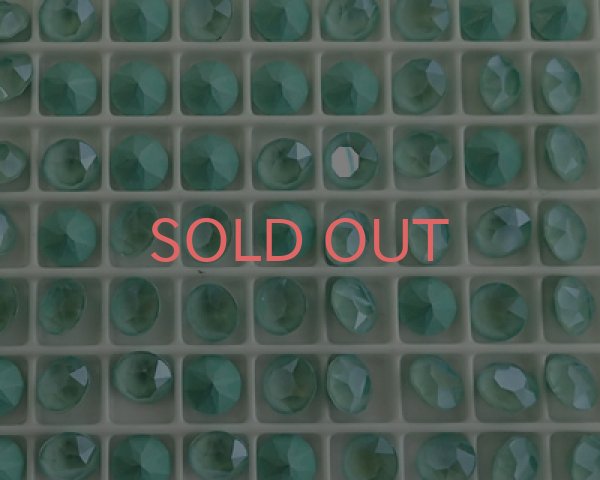 画像1: オーストリア製クリスタルガラス/#1088/ミントグリーン /29ss(4個) (1)