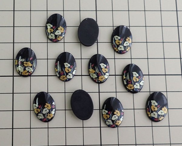 画像3: ヴィンテージ/ドイツ/プラスチックカボション/ブラックフラワー/18×13mm(1個) (3)