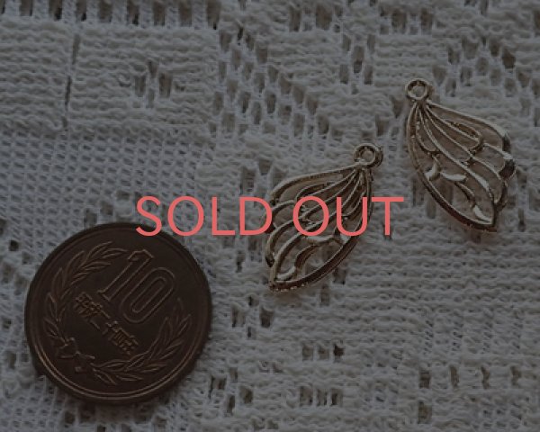 画像2: メタルチャーム/妖精の羽/ライトゴールド(4個) (2)