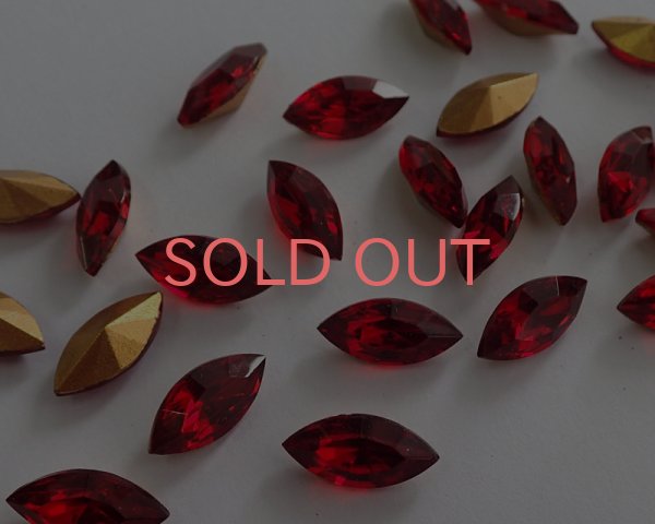 画像2: ヴィンテージ/チェコ/シャムルビー/15×7mm(2個) (2)