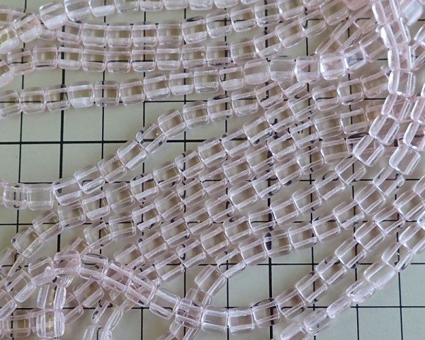 画像2: チェコガラスビーズ/2ホールタイル/ロザリン(10個） (2)