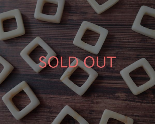 画像2: アクリル/スクエアフープ/アイボリーマーブル(4個) (2)