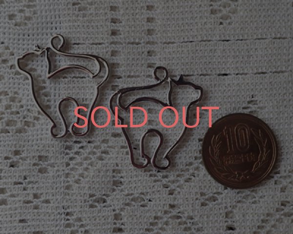 画像2: メタル/ねこフレーム/約22×38mm/本ロジウムメッキ(1個) 売り切りSALE 50%OFF (2)