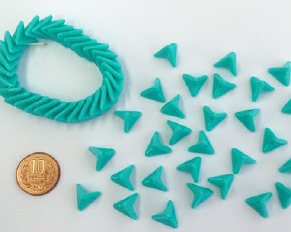 画像2: ヴィンテージ/ドイツ/プラスチック/ツイストトライアングル（2個） (2)