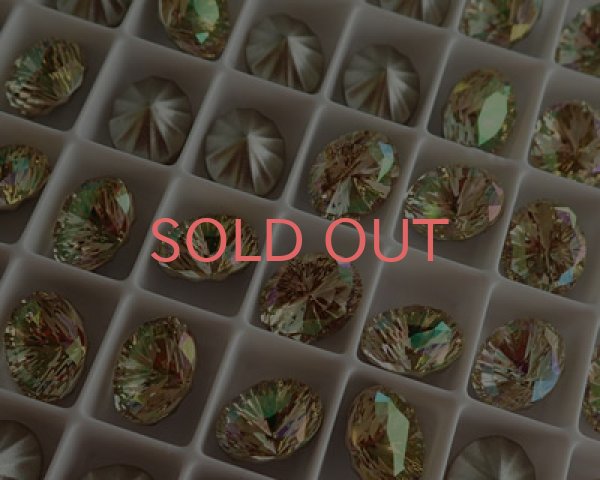 画像2: オーストリア製クリスタルガラス/#4160/クリスタルルミナスグリーン/10×8mm(1個) (2)