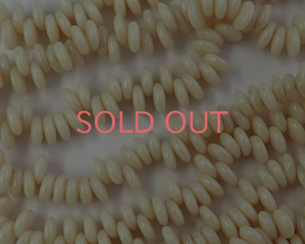 画像3: チェコガラスビーズ/パフラウンドドロップ/6mm/ラスターオペークシャンパーニュ（10個） (3)