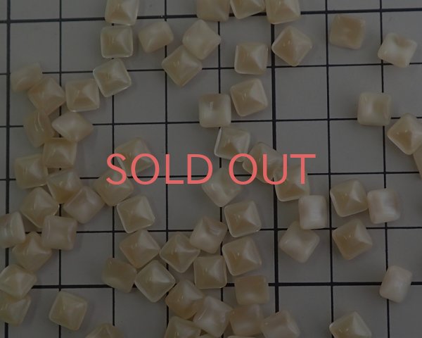 画像2: ヴィンテージ/ガラスストーン/ドイツ/ベージュムーン/6mm（2個） (2)