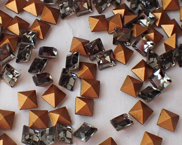 画像1: デッドストック/オーストリア製クリスタルガラス/#4401/ブラックダイヤモンド/4mm(4個) (1)