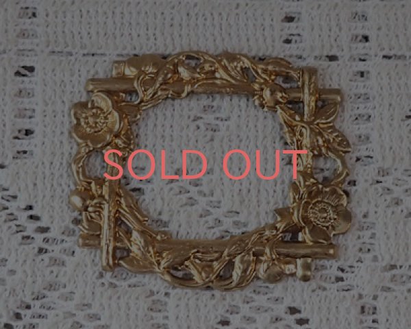 画像1: ブラススタンピング/ラージフローラルリース（1個） (1)